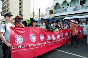 Delegates from different Caritas organisations are marching at the World Social Forum in Dakar, Senegal, from 6 to 11 February. Credits: Caritas
