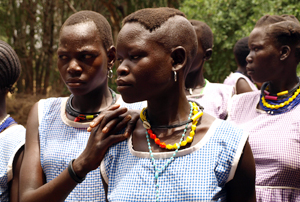 Widows in Uganda sing songs against cattle raiding. Credits: Patrick Nicholson/Caritas