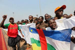Supporters of Central African Republic President Francois Bozize demonstrate at the airport in Bangui December 30, 2012. Credits: REUTERS/Luc Gnago courtesy of AlertNet.org