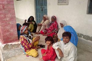 Caritas Pakistan helps around 2,500 families in the dioceses of Multan, Quetta and Rawalpindi for a month with food, shelter, hygiene health and things such as mosquito nets and cooking utensils. Credits: Caritas Pakistan