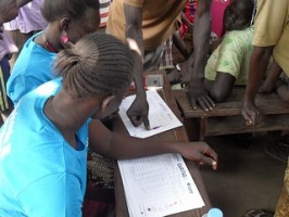 Registering to receive aid in South Sudan. Credit: Caritas Switzerland.  