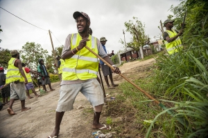 Port Vila, Vanuatu residents working to clean up debris from neighbourhoods affected by Cyclone Pam as part of the joint Caritas-Oxfam 'Cash for Work' livelihoods programme. Photo: Crispin Anderlini/Caritas