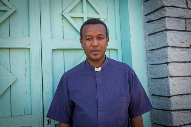 Father Solomon is working on the frontline of the humanitarian crisis with support from other Catholic agencies. “The collaboration we have is a lifeline, together we are working to reach the most vulnerable in communities with direct cash transfers and cash for work.” 