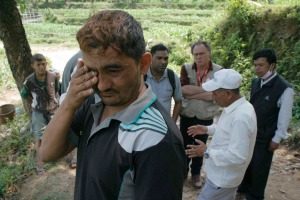 Le Nepal pleure ses etres chers disparus