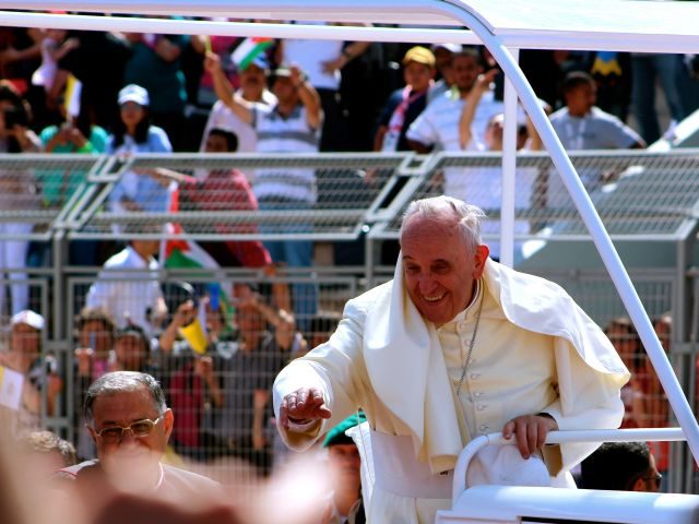 Pope praises Caritas on Holy Land visit