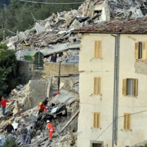 L’Eglise envoie de l’aide suite au violent seisme qui a frappe le centre de l’Italie