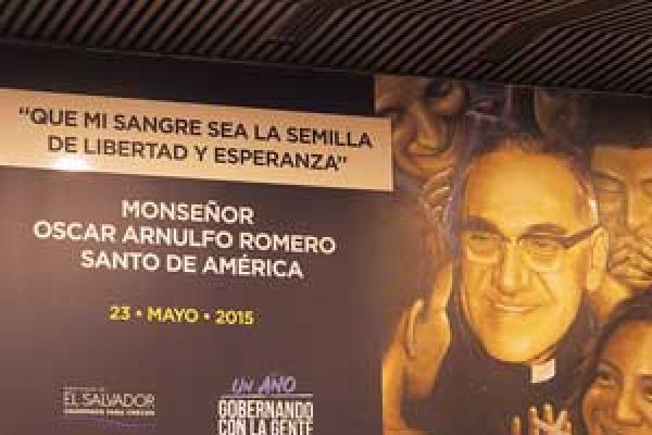 Romero, a model of how to work with the poor
