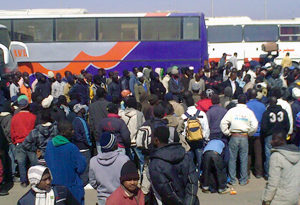 Migrants stranded on Egypt Libya border in need