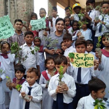 Un million d’arbres : plantez un arbre et plantez un espoir au Pakistan